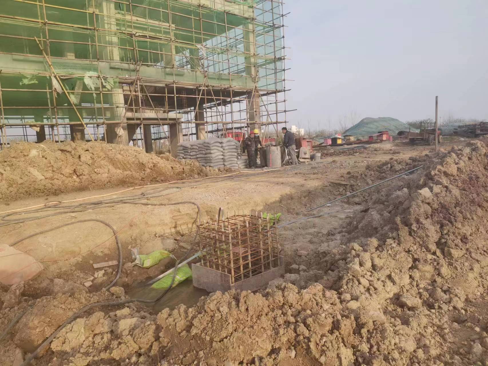 双河当桥梁出现裂缝的时候应该及时加固修补